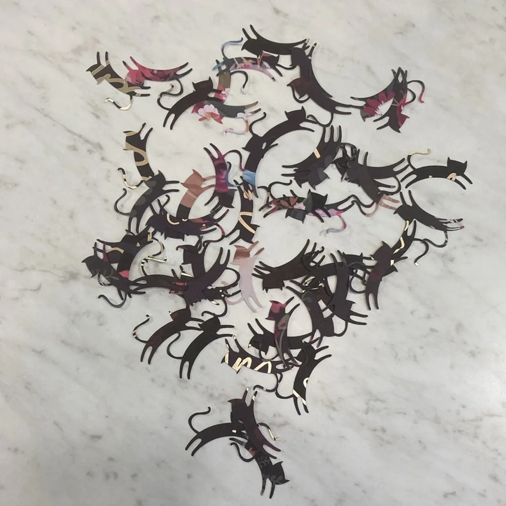 *Free W/Purchase Paper Floral Black Cat Confetti